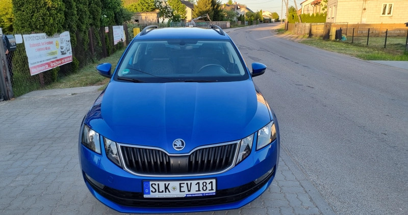 Skoda Octavia cena 49900 przebieg: 248000, rok produkcji 2018 z Biłgoraj małe 407